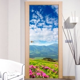 Vinile di porte fiori in montagna